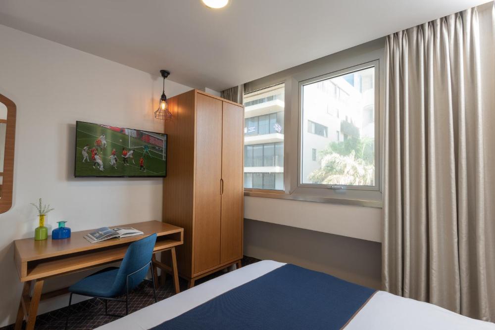 Economy Double Room interior